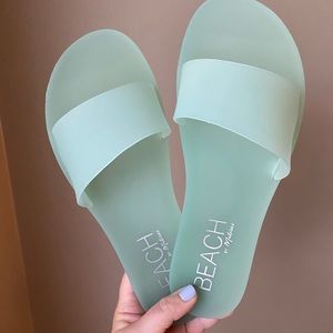 New Matisse Sol Jelly slide size 8